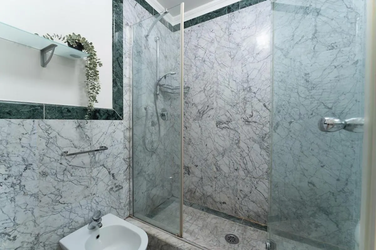 2 Minutes From The Station Charming Apartment Florence