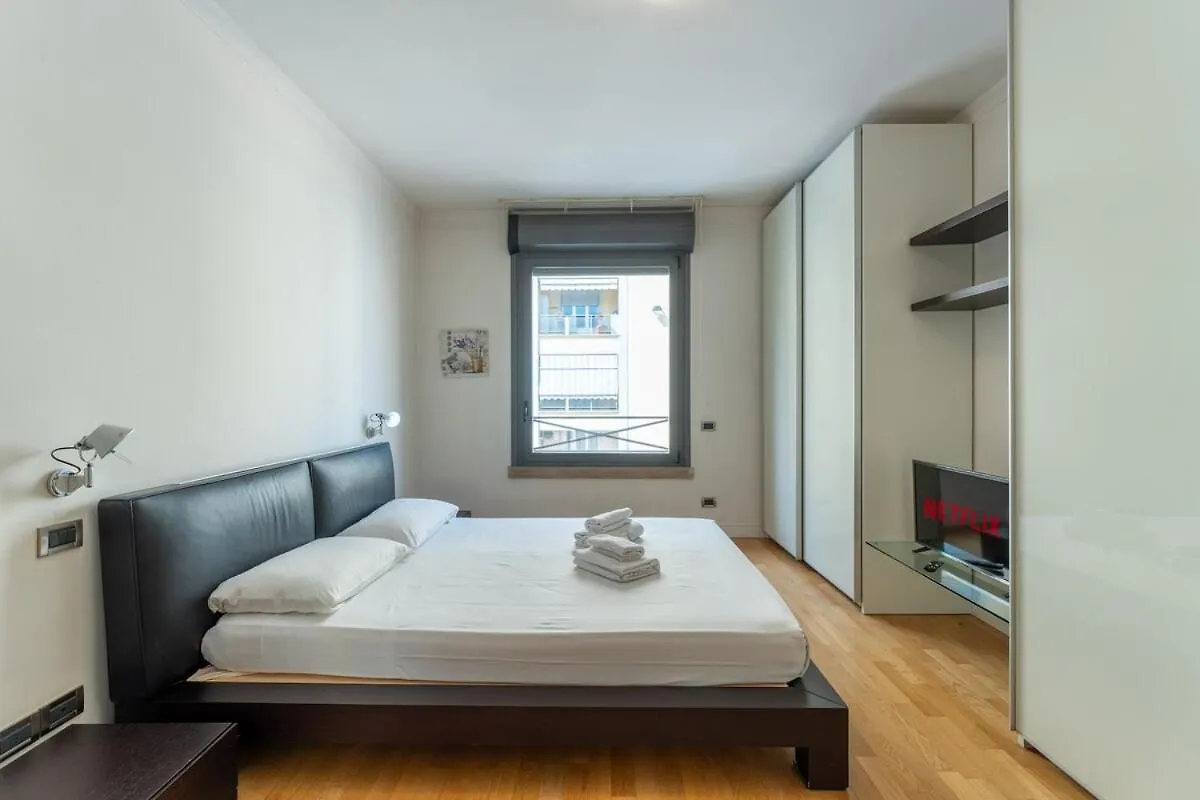 2 Minutes From The Station Charming Apartment Florence Italy