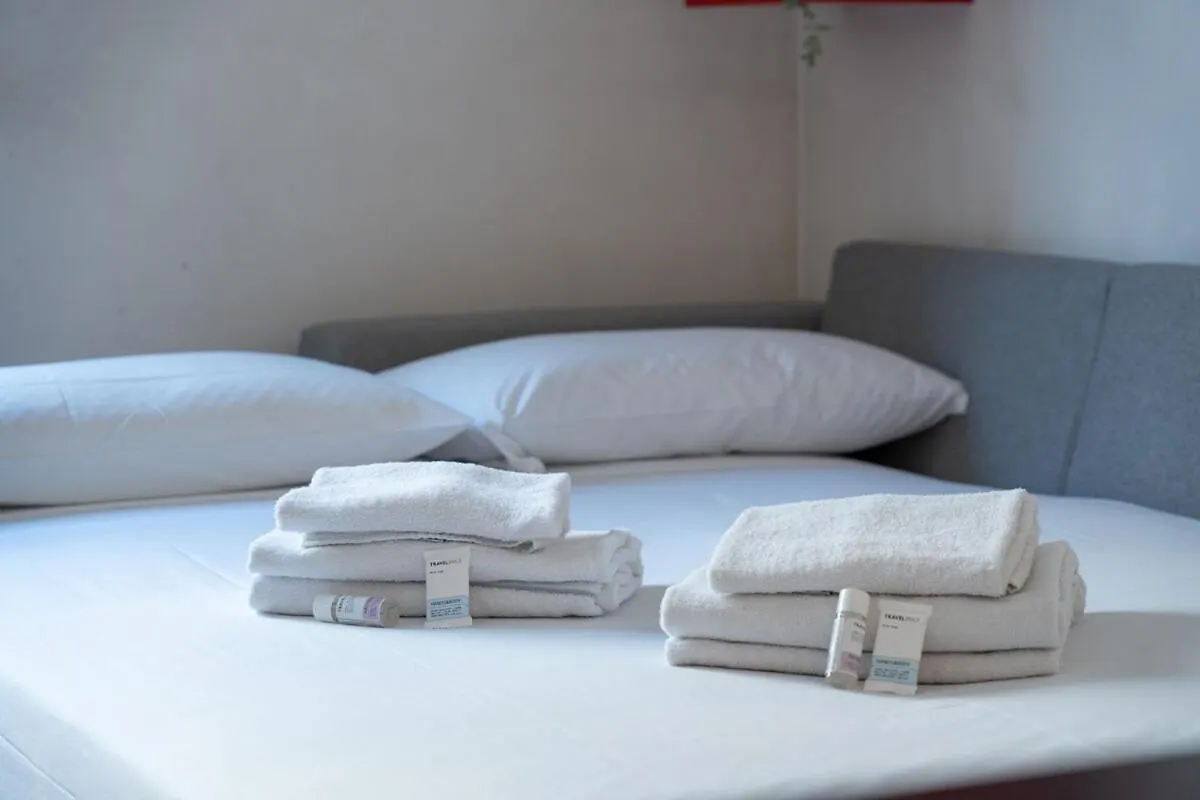 2 Minutes From The Station Charming Apartment Florence