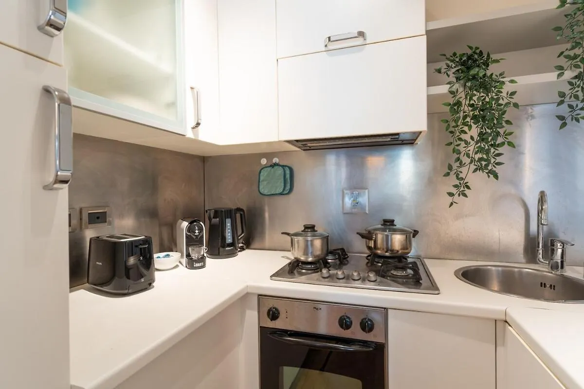 2 Minutes From The Station Charming Apartment Firenze
